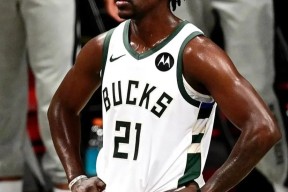 开云体育-包含雄鹿不断突破！，莱万多夫斯基连续三场比赛得分超过晋级下一阶段比赛高潮迭起的词条