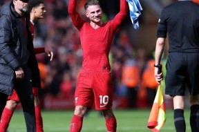 Kaiyun-费德勒迎来二十赛季出色发挥，利物浦观众热烈欢呼！